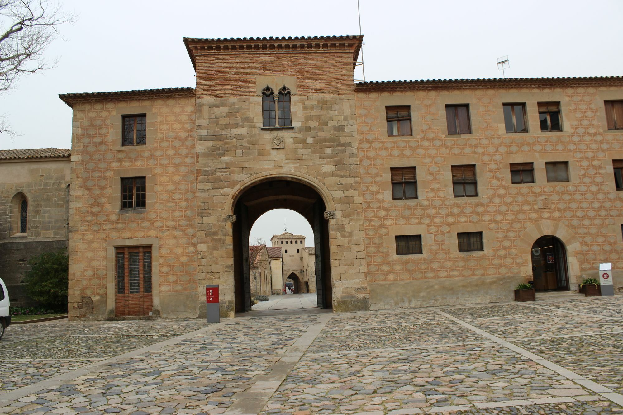 Hotel Hostatgeria De Poblet Zewnętrze zdjęcie